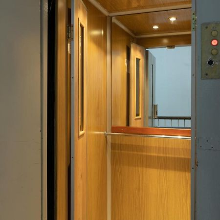Metropole Apartments Ateneum Residence บูคาเรสต์ ภายนอก รูปภาพ